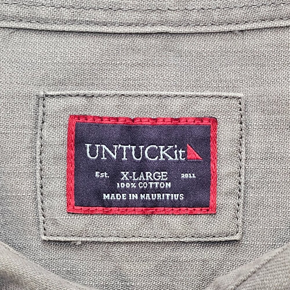 UNTUCKit Canvas Button Down XL - Picture 4 of 7